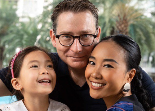 Đoan Trang: 'Chồng biết ơn vì tôi chịu sang Singapore định cư'