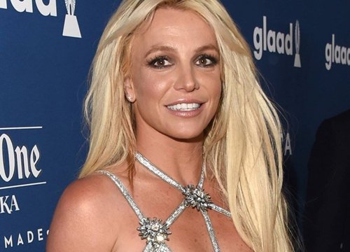 Britney Spears phân vân về quyết định trở lại sân khấu