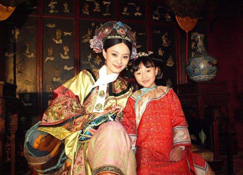 Con gái cưng của Chân Hoàn - Lung Nguyệt công chúa dậy thì xinh hết nấc, còn trở thành đại diện Hoa ngữ tiến đánh Oscar?