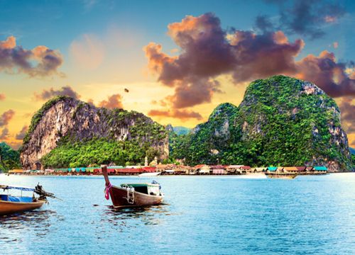 Khách quốc tế đặt chân tới Phuket ngày đầu tái mở cửa