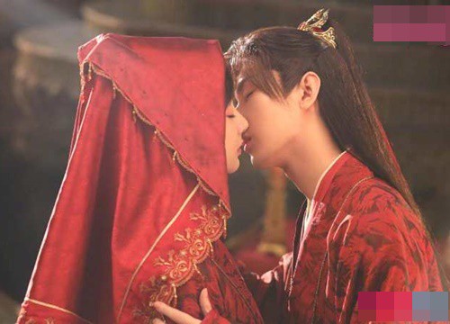 'Trầm vụn hương phai': Dương Tử lại đâm chết nam chính, cảnh kết hôn khiến nhiều người hoang mang 'nhẹ'!