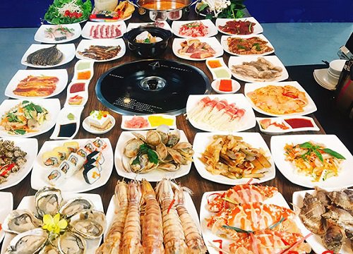 Xôn xao tin nhà hàng buffet hải sản nổi tiếng Hà Nội bị tố làm đồ ăn khiến 10 khách bị đau bụng, đi ngoài?