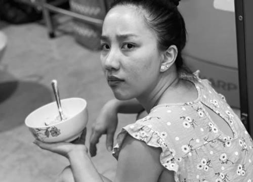 Lê Dương Bảo Lâm lại khoe khoảnh khắc "dìm hàng" vợ