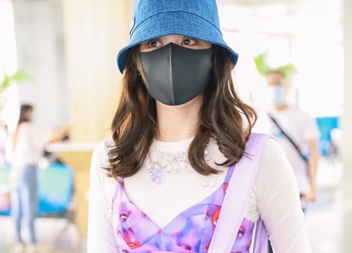 Mỹ nhân Tân Cương bị chê style sân bay vừa sến vừa 'cồng kềnh'
