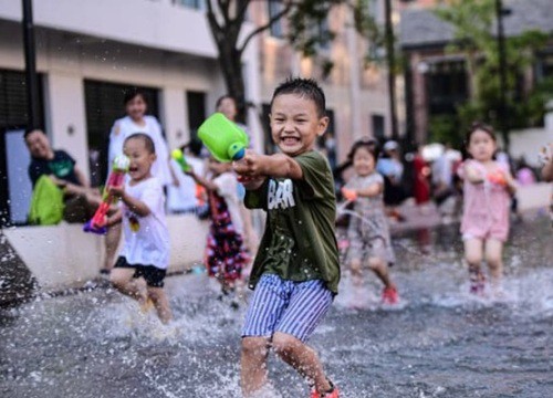 Trung Quốc 'thả cửa' cho dân sinh đẻ