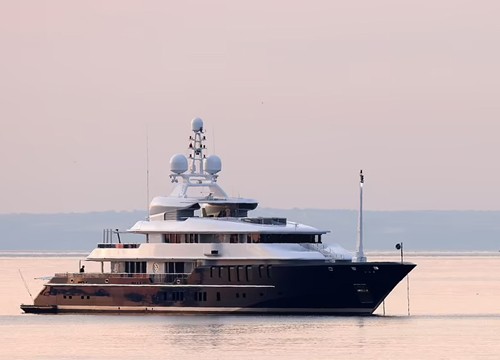Bên trong du thuyền nghỉ dưỡng nghìn tỷ của Tom Cruise