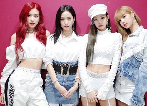 BLACKPINK khoe visual hậu trường đẹp ngút ngàn khiến netizen choáng ngợp