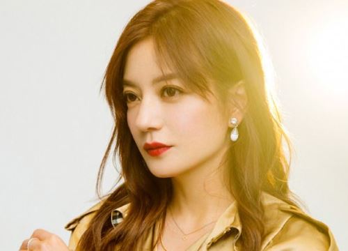 Triệu Vy: "Én nhỏ" hóa diều hâu thủ đoạn với 1001 bê bối hung đồ, ăn cháo đá bát cho đến làm "tiểu tam" và quả báo đến muộn