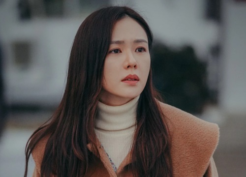 Chiêu tạo kiểu cho tóc xõa của Son Ye Jin được hair stylist hé lộ: Chị em tuổi 30+ nên áp dụng ngay vì quá sang mặt
