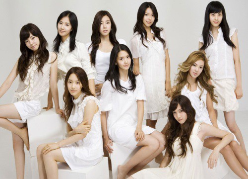 Đẳng cấp nhan sắc "hàng thật giá thật" của SNSD: Hồi mới debut mặt mộc hoàn toàn, chỉ make up nhạt mà thành luôn biểu tượng?