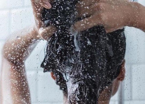 Lợi ích tuyệt vời khi tắm vào buổi tối