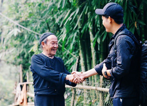 Travel blogger thấy may mắn vì 'mắc kẹt' ở Tây Bắc