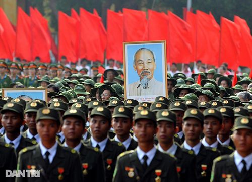 Ngắm Lễ diễu binh hùng tráng, rộn ràng đường phố Thủ đô dịp Quốc khánh 2015