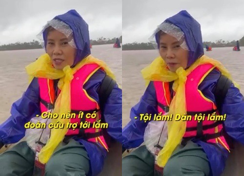 Dân tình cảm phục trước hình ảnh mẹ Hồ Ngọc Hà đi cứu trợ lũ lụt