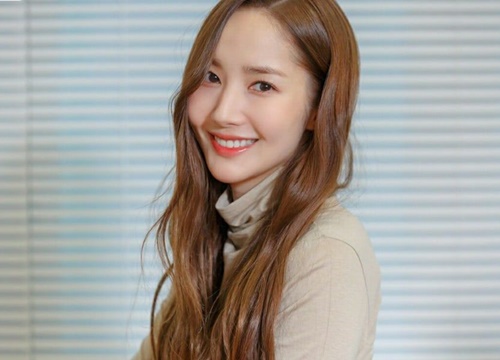 Park Min Young lộ "hint" hẹn hò với Song Kang khiến netizen rần rần?