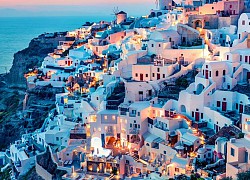 Santorini (Greece) and the most beautiful ancient villages in Europe must be visited once in a lifetime