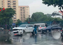 The car driver &quot;studied&quot; the shipper to run the red light and the bitter ending