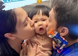 Con gái Cường Đô La nhăn nhó khi bố mẹ 'cưỡng hôn'