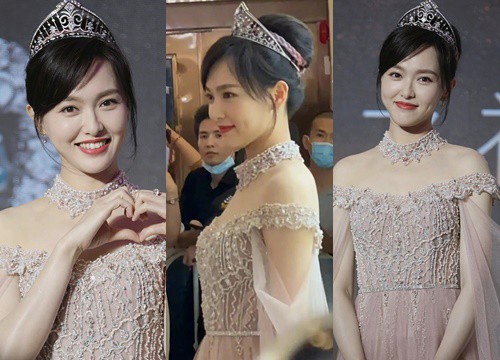 Nghẹt thở với hình ảnh công chúa kiều diễm của 1 mỹ nhân đình đám Cbiz, xem ảnh "team qua đường" chụp còn bất ngờ hơn