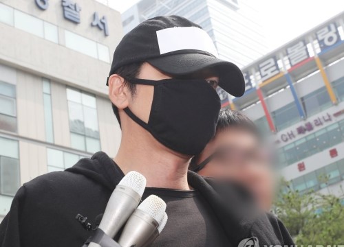 Top 1 Dispatch: Tài tử Kang Ji Hwan (Coffee House) phải đền trăm tỷ vì vụ xâm hại tình dục dù có bằng chứng bị gài bẫy