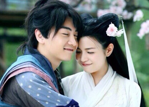 Nàng "Cô Cô" sợ mất chồng nhất showbiz là đây: Đuổi cổ hết nhân viên giống bạn gái cũ, ám ảnh suốt 24 tiếng thì còn gì sự nghiệp?