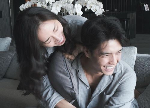 Ngô Thanh Vân cùng tình trẻ Huy Trần nhí nhố bên nhau mở đầu năm 2022