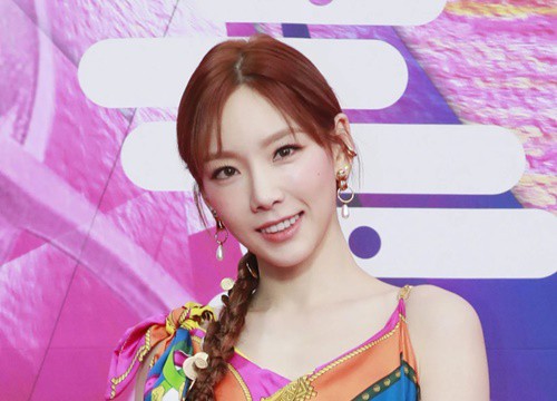 Taeyeon (SNSD) xứng danh idol ấm áp nhất Kpop khi có hành động này với Sungwoon (Wanna One)?