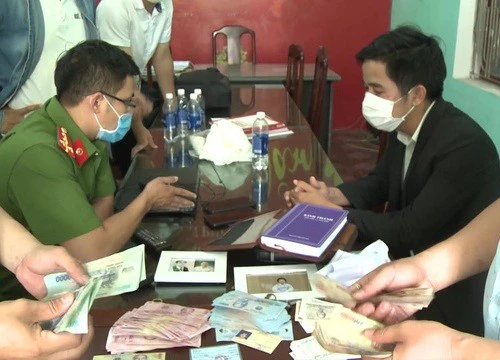 Bài cuối: Cảnh báo về những thủ đoạn hoạt động không tưởng