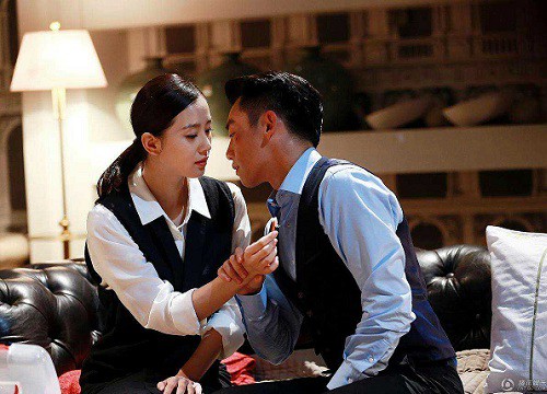 Nhờ những dòng tin nhắn từ bạn, cô gái phát giác người yêu "tìm của lạ" sau lưng và màn xử lý nhanh như cắt khiến ai nấy đều hoan hô!