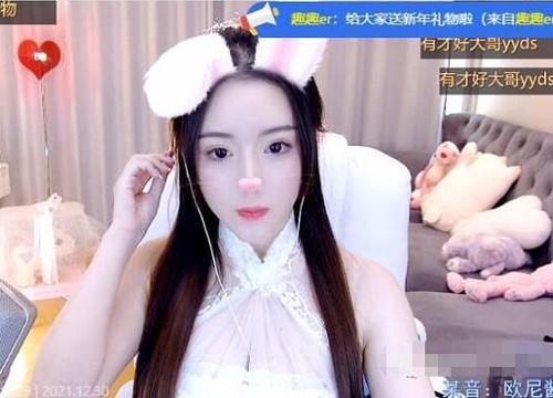 Vướng lùm xùm được "fan cứng" bao nuôi, nữ streamer đăng tải hình ảnh má.u m.e sau khi bị chính người tình "bóc phốt"