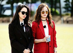 Song Ji Hyo and Jeon So Min took a break from filming Running Man at the same time, what&#39;s going on?