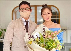 Kim Tae Hee khoe nhan sắc rạng rỡ ở tuổi U50, bảo sao mà Bi Rain 5 lần bị từ chối vẫn quyết "cưa đổ"