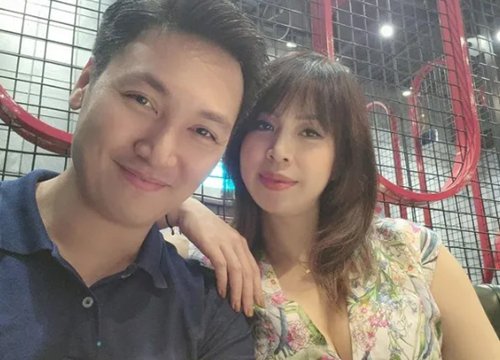 Mạnh Trường mập mờ 'tiết lộ' người quản lý Facebook cá nhân, bạn bè chỉ biết ngơ ngác!