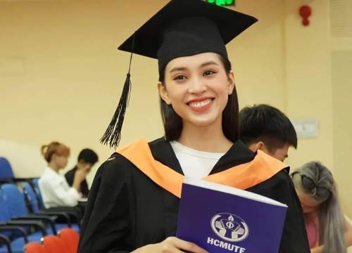 Tiểu Vy chính thức tốt nghiệp đại học