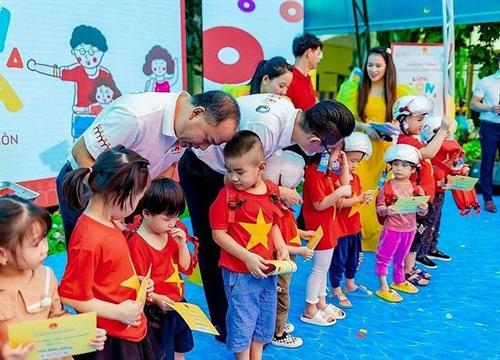 Chương trình 'Sinh Con, Sinh Cha' góp phần tích cực nâng cao kỹ năng cho trẻ