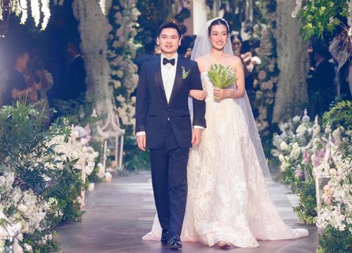 Thiếu gia Đỗ Vinh Quang khoe khoảnh khắc lãng mạn bên vợ: "Một hành trình mới đã bắt đầu"