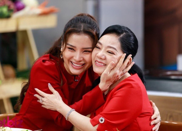 Phương Trinh Jolie mang thai 3 tháng, tiết lộ hành trình đặc biệt để có con