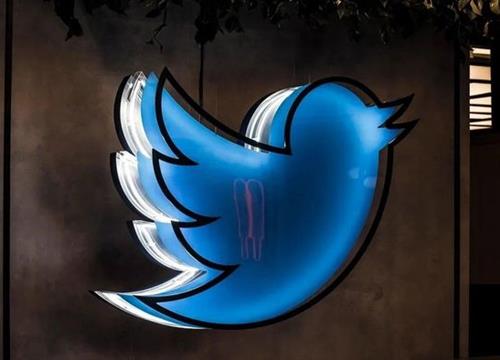 Elon Musk như Thanos của Twitter