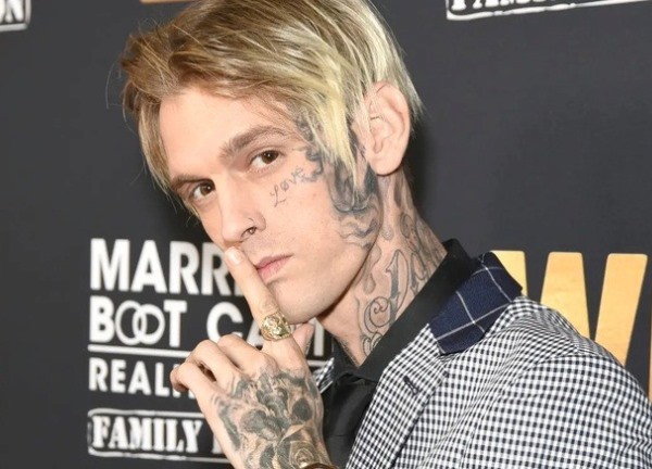 Aaron Carter được hỏa táng