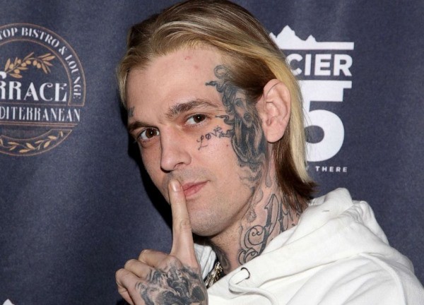 Aaron Carter suy sụp về thể chất vài ngày trước khi qua đời