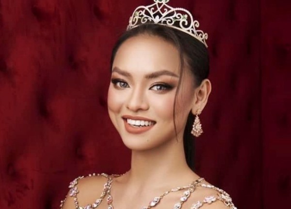 Mai Ngô: Trở thành á hậu, mỗi ngày tôi vẫn phải kiếm tiền trả nợ!