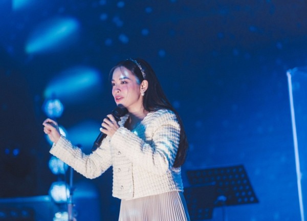 O Sen Ngọc Mai lo lắng trước màn song ca cùng tượng đài Babyface