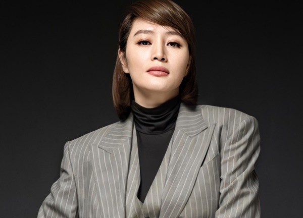 Kim Hye Soo Đẳng cấp 'chị đại' ở tuổi 52
