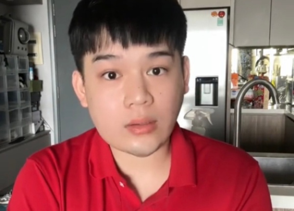 Quán ăn của Long Chun bỗng bị một người đàn ông lạ mặt đến quấy phá