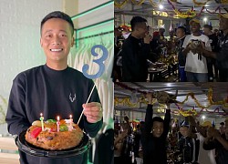 Quang Linh Vlog is celebrated by the whole &quot;village&quot; on her birthday, stunned by the gift of &quot;unique&quot; African-style gifts