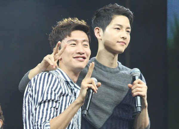 Song Joong Ki & Lee Kwang Soo - Đôi bạn thân 'Running Man' cùng phản bội Dispatch trước thềm 1/1!