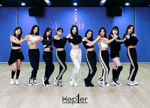 Nhóm nữ show Mnet cover vũ đạo BLACKPINK mà "như cái chợ", riêng 1 mẩu còn giật spotlight với pha "tạo nét" dữ dội
