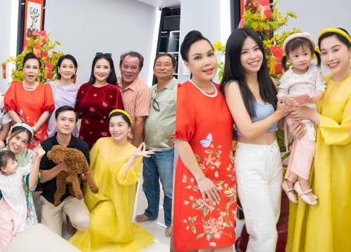Việt Hương để con gái "trổ tài" chúc Tết dàn sao "Tình thắm duyên xuân"