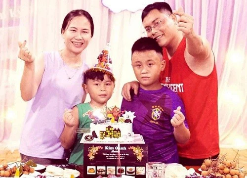 "Không biết đẻ con gái" nhưng mẹ Nghệ An siêu tự hào vì có con trai nấu ăn cực kỳ ngon, bày biện y như người lớn