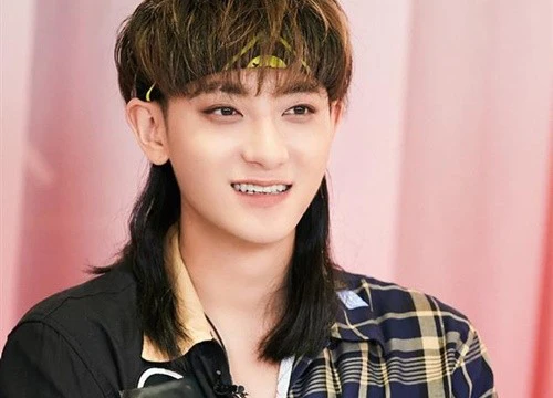 Có anh chủ tịch hẹn hò "nàng thơ" mà gian xảo quá mức, dùng phim mới chối bỏ mối quan hệ theo cách chả ai ngờ!